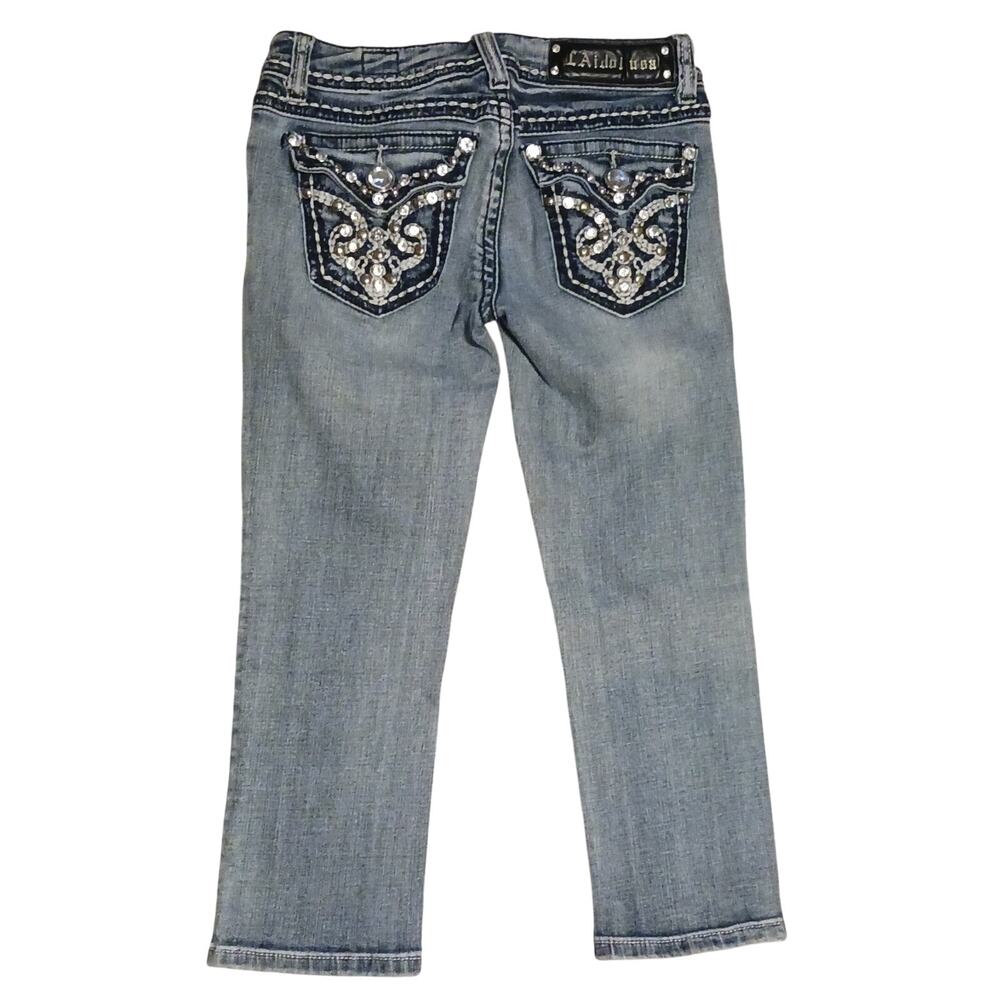 L.A. Idol USA Womens Denim Capris with Embroidered Pockets Size 1 26Wx20L Faded